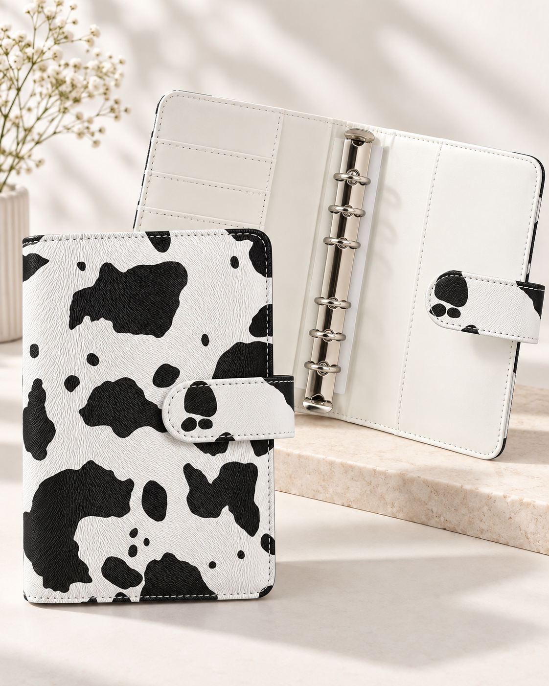 Binder A6 w krowie łatki 🐄
Байндер A6 у принт корівки 🐄